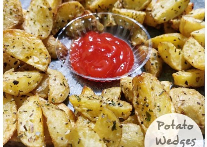 Cara Gampang Membuat Simple Potato Wedges Anti Gagal