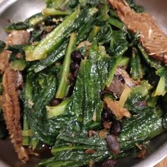 A picture of Tauci Lettuce.