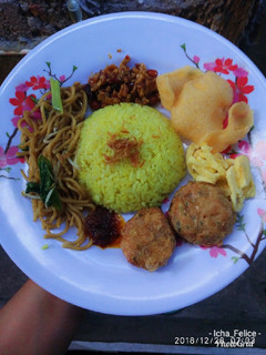 Foto resep Nasi uduk / nasi kuning rice cooker