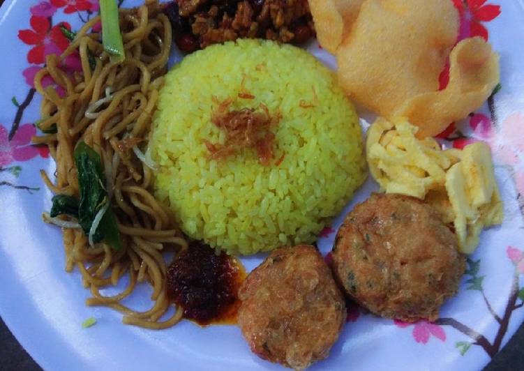 Resep Nasi uduk / nasi kuning rice cooker Anti Gagal