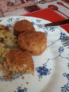 Una foto de Bolitas de atún en panko