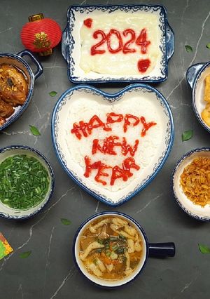 Hình của món Xôi gà chả mực.
