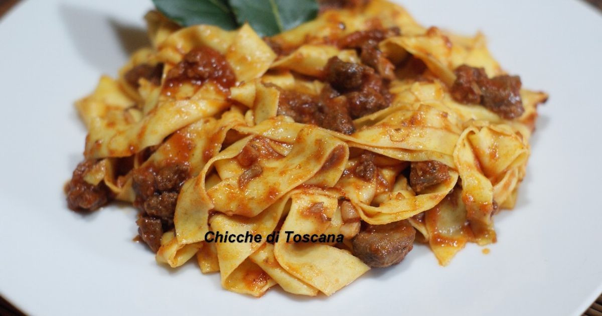 Ricetta Pappardelle Al Ragù Di Cinghiale Alla Toscana di Chicche di ...