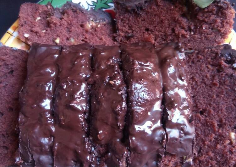 Steps to Prepare Super Quick Homemade Chocolate fudge cake