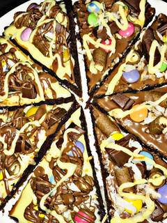 A picture of Brownie pizza.