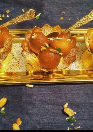 A picture of Gulab jambu.