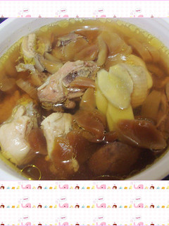 電鍋料理(菜心燉雞湯) 的食譜成品照片