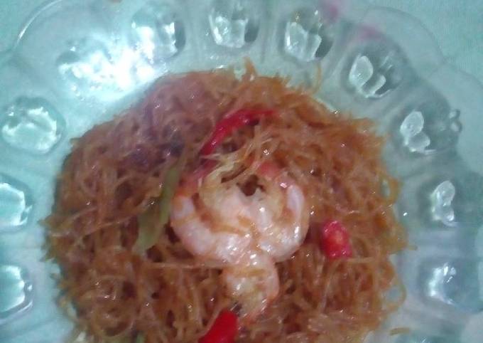 Bagaimana cara membuat Bihun jagung goreng dijamin lezat