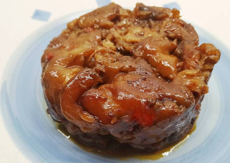 Terrina de manitas de ministro (cerdo) con gírgolas