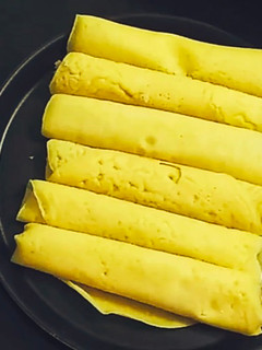 முட்டை பால் அடை(muttai paal adai recipe in tamil) செய்முறை முக்கிய புகைப்படம்