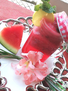 A picture of WATERMELOM LEMONADE #ramdankitayari #SummerDrinkscontest.