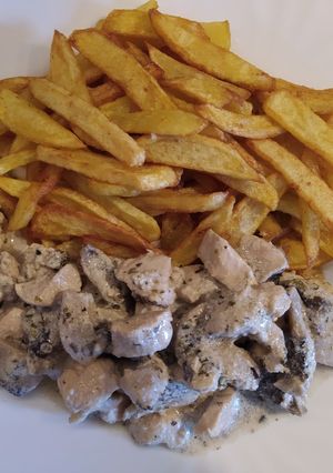 Tejszínes gombás gyors vacsi gm, lm recept fotója