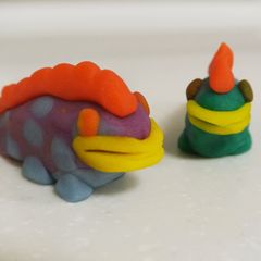 Small Nerikiri Wagashi: "Iguana" A picture of Small Nerikiri Wagashi: "Iguana".
