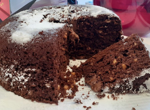 Foto di Torta al cioccolato e mandorle al microonde