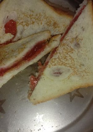 A picture of Bread Jam.