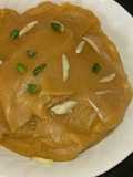 Besan ka gur wala sheera (HALWA)