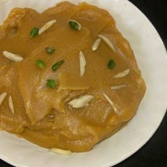 A picture of Besan ka gur wala sheera (HALWA).