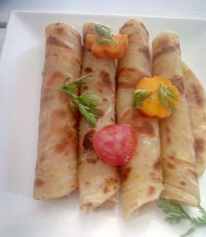 A picture of Swahili chapatis.