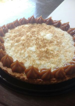 Una foto de Tarta de coco y dulce de leche