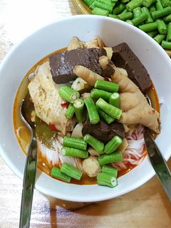 รูปของ ขนมจีนแกงป่าไก่..กุ๊ก..กุ๊ก