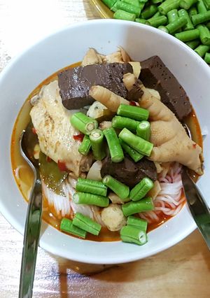 รูปของ ขนมจีนแกงป่าไก่..กุ๊ก..กุ๊ก