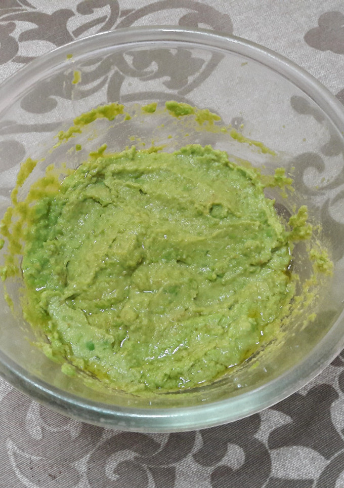 Una foto de "Hummus" de guisantes vegano