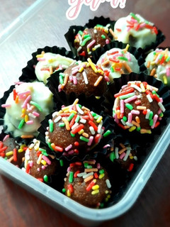 Foto resep Bola Coklat Biskuit Regal