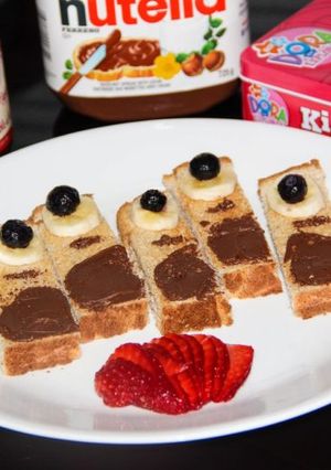 A picture of Minion French Toast Sticks.