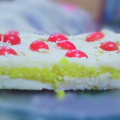 A picture of Mawa cake.
