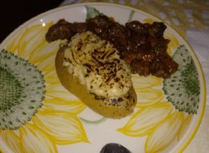 Foto de Batata Recheada com Salsão, Pimenta e Mel