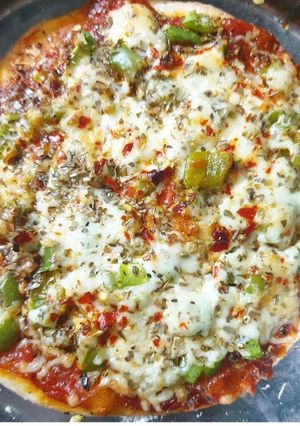 A picture of Pizza LunchBox.