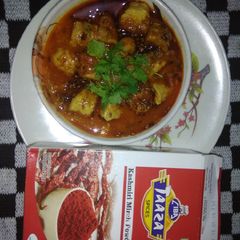 A picture of Rajasthani gatte.