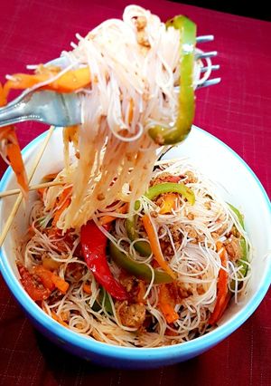 A picture of Stir fry Rice Vermicelli.