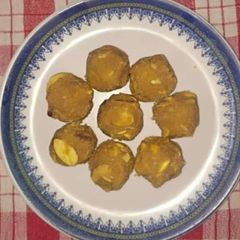 A picture of Aate ke ladduo.