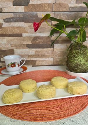 Una foto de Scones tres quesos