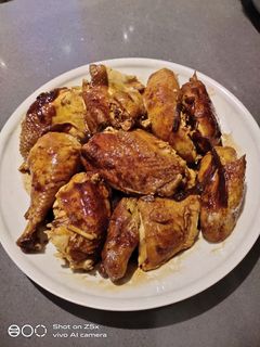 A picture of Soy Sauce Chicken.