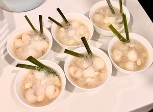 Hình của món 🍵Chè long nhãn hạt sen.