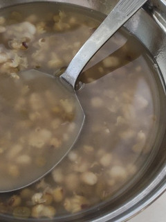 快速煮綠豆薏仁湯 的食譜成品照片