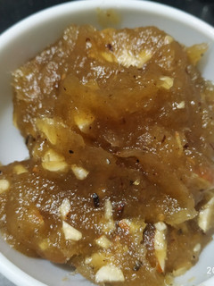 ચ્યવનપ્રાશ (હર્બલ) (Chywanprash Recipe In Gujarati) રેસીપી મુખ્ય ફોટો