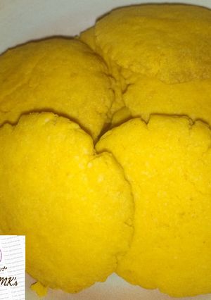 A picture of Custard Cookies.