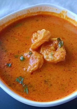 कोलंबीचे कालवण / प्रॉन्स करी (Prawn Curry Recipe In Marathi) रेसिपी चे मुख्य फोटो 
