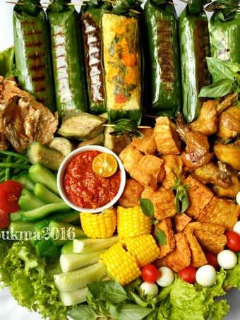 Langkah Mudah untuk Menyiapkan Resep Nasi Bakar Udang Kemangi Komplit yang Lezat Anti Ribet, Uenak Banget