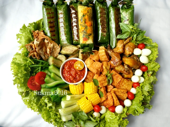 Langkah Mudah untuk Menyiapkan Resep Nasi Bakar Udang Kemangi Komplit yang Lezat Anti Ribet, Uenak Banget