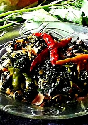 পাট শাক ভাজি রেসিপির প্রধান ছবি