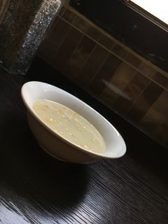 صورة لوصفة شوربة كريمة الدجاج بالذرة
