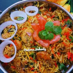A picture of Prawn Biryani.