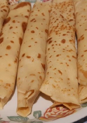 Tejfölös palacsintatészta túrós töltelékkel recept fotója