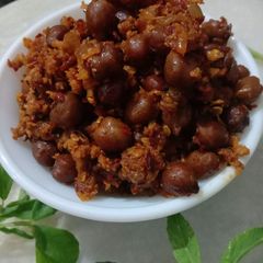A picture of Chick pea masala.