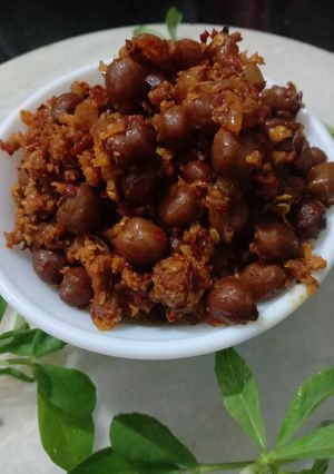 A picture of Chick pea masala.