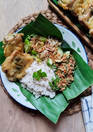 Foto resep Sego Pecel Kembang Turi